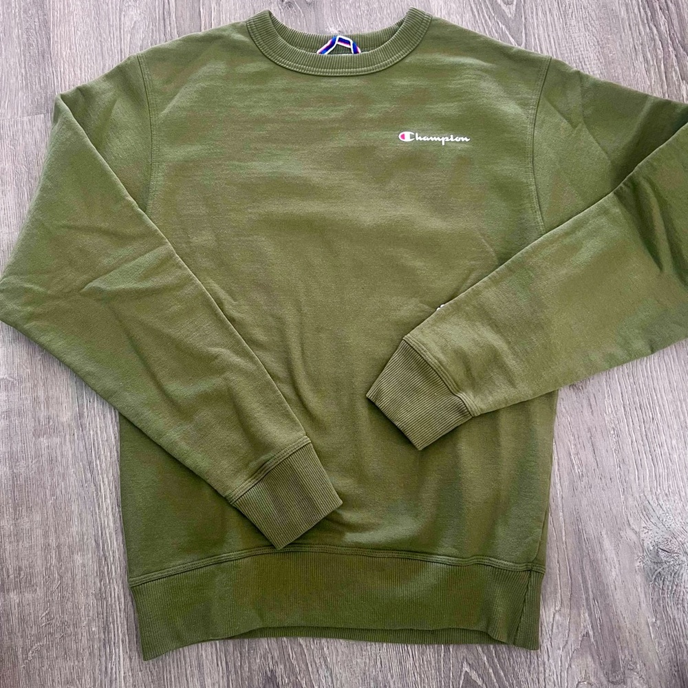 Champion Olive Green crewneck sweatshirt. Size Adult S.
